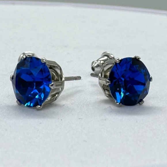London Blue 8mm Crystal Stud Earrings Made with Swarovski Crystals - Picture 5 of 8